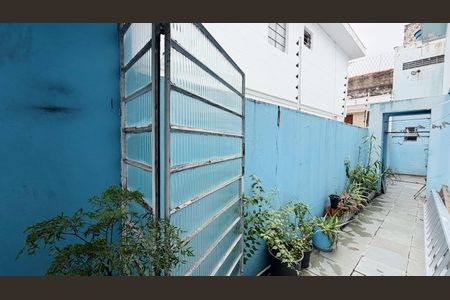 Casa à venda com 165m², 3 quartos e 2 vagasQuintal 1