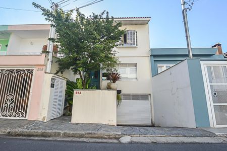 Casa à venda com 272m², 3 quartos e 4 vagasFachada