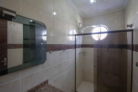 Casa para alugar com 100m², 3 quartos e 3 vagasBanheiro 1 