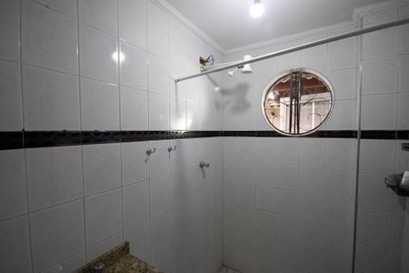 Casa para alugar com 100m², 3 quartos e 3 vagasBanheiro 2 