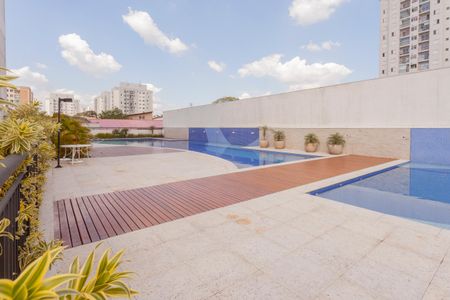 Apartamento para alugar com 66m², 2 quartos e 1 vagaÁrea comum - Piscina