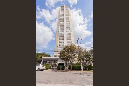 Apartamento para alugar com 66m², 2 quartos e 1 vagaFachada e portaria