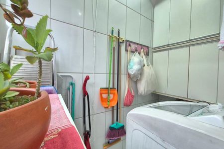 Apartamento à venda com 67m², 2 quartos e 1 vagaÁrea de Serviço