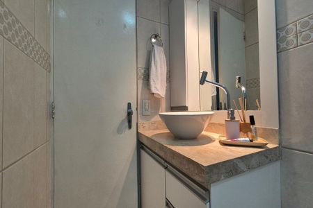 Apartamento à venda com 67m², 2 quartos e 1 vagaBanheiro
