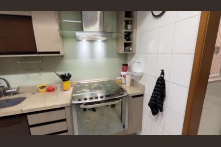 Apartamento à venda com 210m², 3 quartos e 2 vagasCozinha
