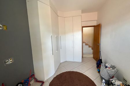 Apartamento à venda com 210m², 3 quartos e 2 vagasQuarto 1