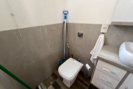 Apartamento à venda com 210m², 3 quartos e 2 vagasBanheiro 3