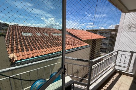 Apartamento à venda com 210m², 3 quartos e 2 vagasVaranda