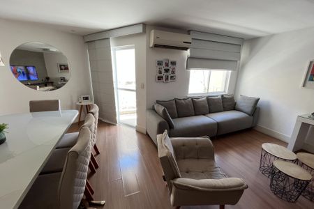 Apartamento à venda com 210m², 3 quartos e 2 vagasSala