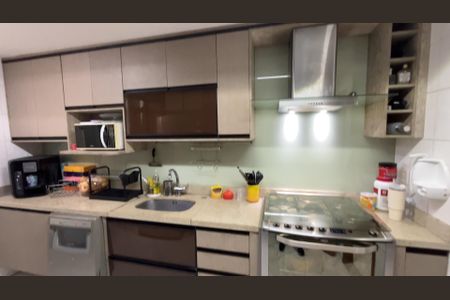 Apartamento à venda com 210m², 3 quartos e 2 vagasCozinha