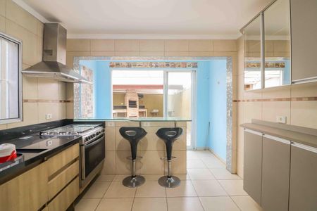 Casa à venda com 161m², 3 quartos e 4 vagasCozinha 