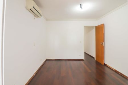 Casa à venda com 161m², 3 quartos e 4 vagasQuarto 1 - Suíte