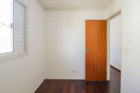 Casa à venda com 161m², 3 quartos e 4 vagasQuarto 2