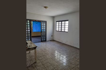 Casa para alugar com 3 quartos, 100m² em Jardim Gurilândia, Taubaté