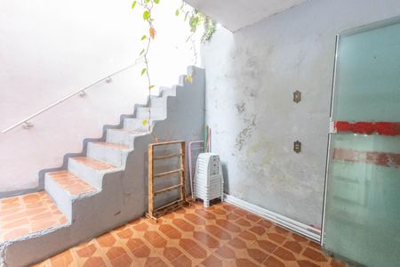 Casa à venda com 242m², 6 quartos e 2 vagas Casa à venda com 242m², 6 quartos e 2 vagasCasa 1 - Hall