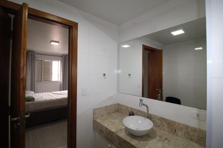 Apartamento para alugar com 70m², 2 quartos e 1 vagaQuarto 1 - Banheiro
