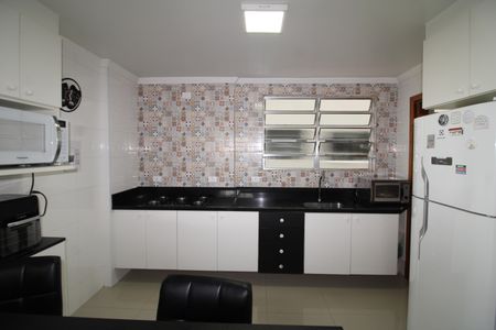 Apartamento para alugar com 70m², 2 quartos e 1 vagaSala / Cozinha
