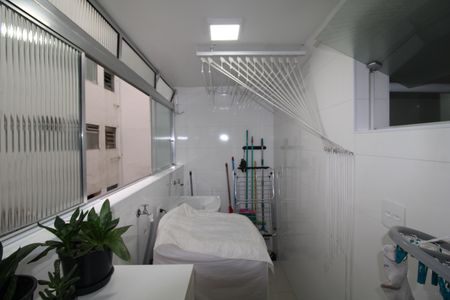 Apartamento para alugar com 70m², 2 quartos e 1 vagaÁrea de Serviço