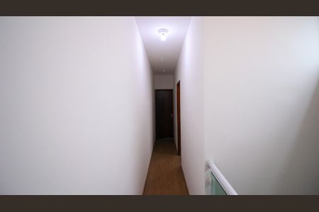 Casa à venda com 120m², 3 quartos e 2 vagasCorredor