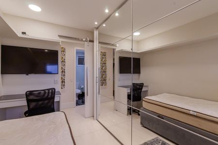 Apartamento à venda com 74m², 2 quartos e 1 vagaQuarto 1