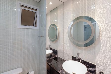 Banheiro de apartamento à venda com 2 quartos, 74m² em Vila Clementino, São Paulo