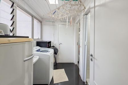 Apartamento à venda com 120m², 3 quartos e 2 vagasÁrea de Serviço