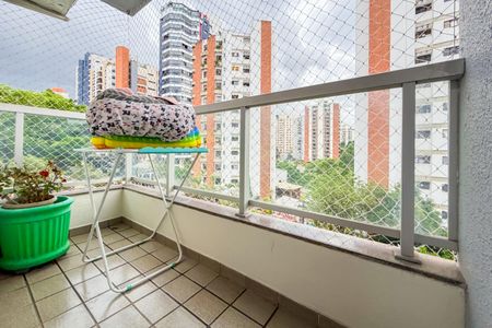 Apartamento à venda com 120m², 3 quartos e 2 vagasVaranda da Suíte