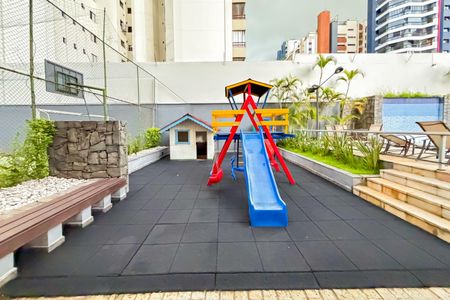 Apartamento à venda com 120m², 3 quartos e 2 vagasPlayground