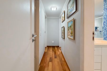 Apartamento à venda com 120m², 3 quartos e 2 vagasCorredor