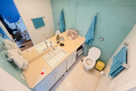 Apartamento à venda com 120m², 3 quartos e 2 vagasBanheiro da Suíte