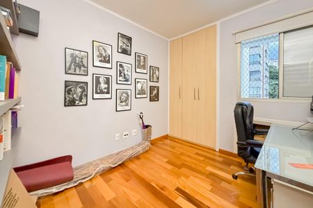 Apartamento à venda com 120m², 3 quartos e 2 vagasQuarto 1