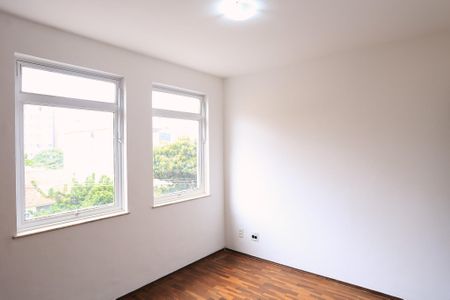 Apartamento à venda com 100m², 3 quartos e 1 vagaSuíte