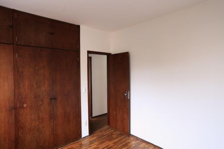 Apartamento à venda com 100m², 3 quartos e 1 vagaQuarto