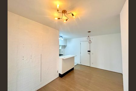 Sala de apartamento para alugar com 2 quartos, 58m² em Picanço, Guarulhos