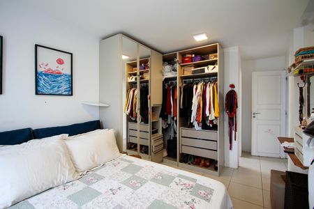 Apartamento à venda com 214m², 3 quartos e 4 vagas