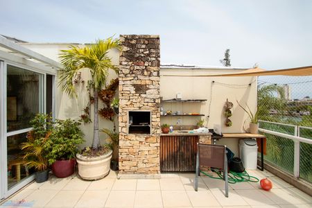 Apartamento à venda com 3 quartos, 214m² em Barra da Tijuca, Rio de Janeiro