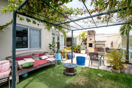 Apartamento à venda com 214m², 3 quartos e 4 vagas