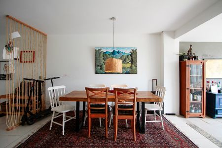 Apartamento à venda com 214m², 3 quartos e 4 vagas