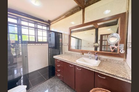 Casa de condomínio para alugar com 717m², 5 quartos e 6 vagas