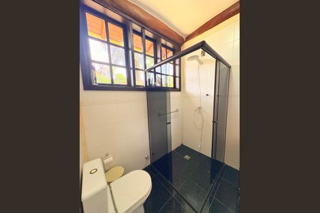 Casa de condomínio para alugar com 717m², 5 quartos e 6 vagas