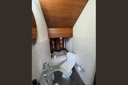 Casa de condomínio para alugar com 717m², 5 quartos e 6 vagas