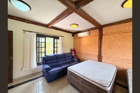 Casa de condomínio para alugar com 717m², 5 quartos e 6 vagas