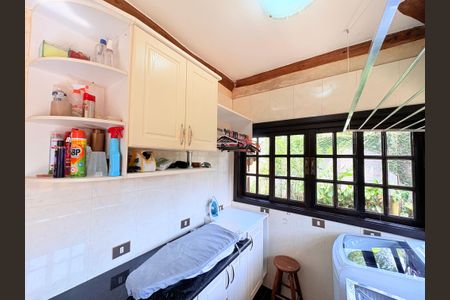 Casa de condomínio para alugar com 717m², 5 quartos e 6 vagas