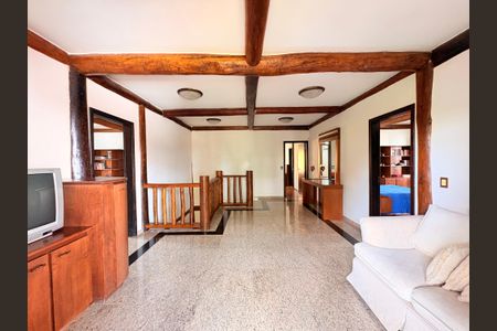 Casa de condomínio para alugar com 717m², 5 quartos e 6 vagas