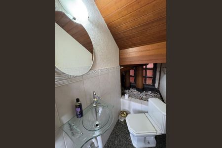 Casa de condomínio para alugar com 717m², 5 quartos e 6 vagas