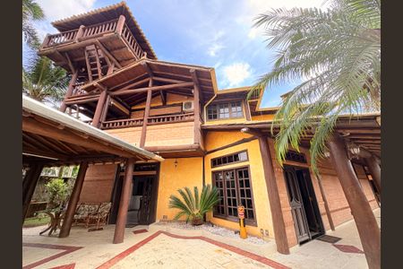 Casa de condomínio para alugar com 717m², 5 quartos e 6 vagas