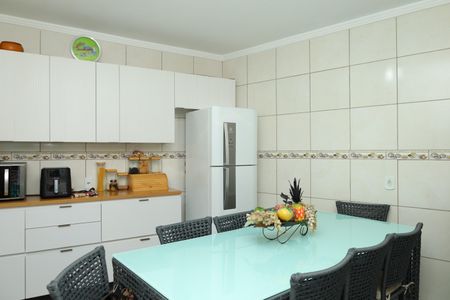 Casa à venda com 350m², 2 quartos e 5 vagasCozinha