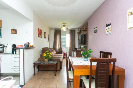 Apartamento à venda com 55m², 2 quartos e 1 vaga Apartamento à venda com 55m², 2 quartos e 1 vagaSala