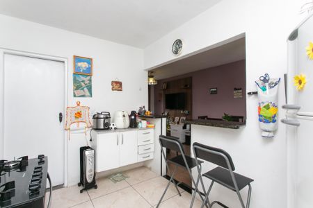 Apartamento à venda com 55m², 2 quartos e 1 vaga Apartamento à venda com 55m², 2 quartos e 1 vagaCozinha