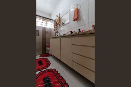 Casa à venda com 350m², 4 quartos e 2 vagasBanheiro